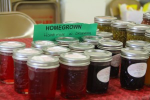 PHOTO BY CAITLYN MINTON Jellies on display at the Norman Farm Market. 